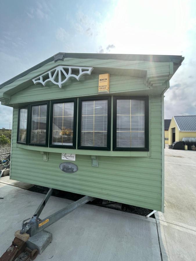 Seaside Chalet Villa Quilty Exterior photo